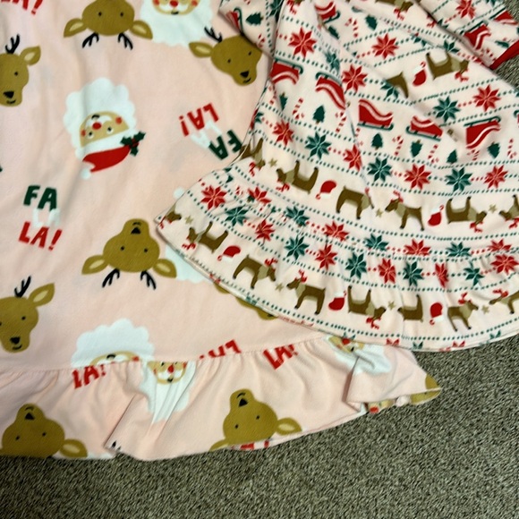 2 fleece nightgowns - Picture 4 of 6